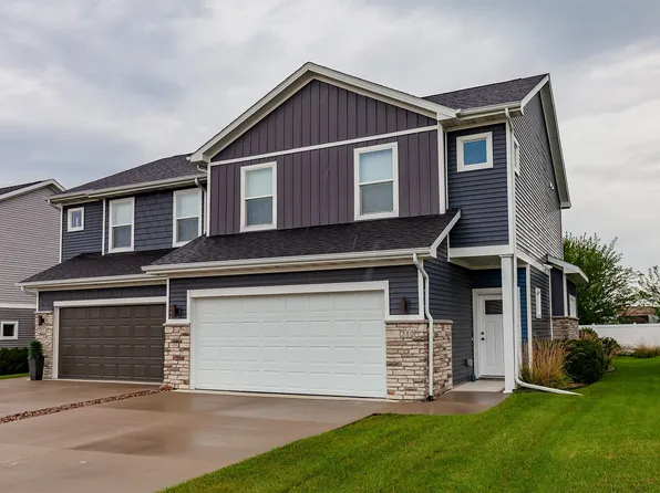 212 Larson Dr, Huxley, IA 50124