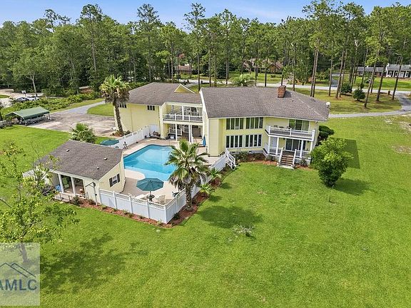 2nd image of 397 Oran Way