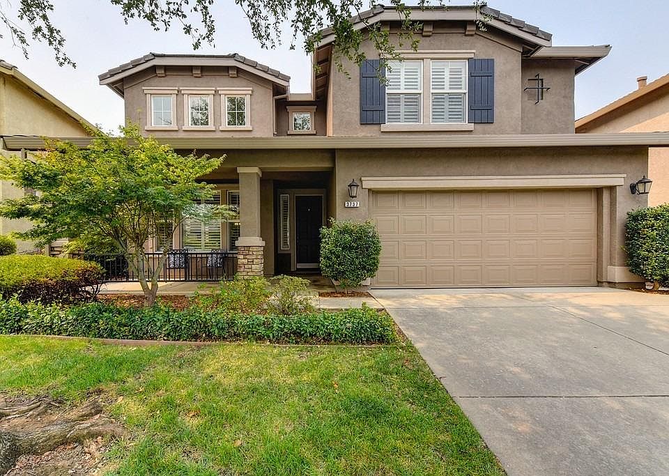 2nd image of 3737 Archetto Dr