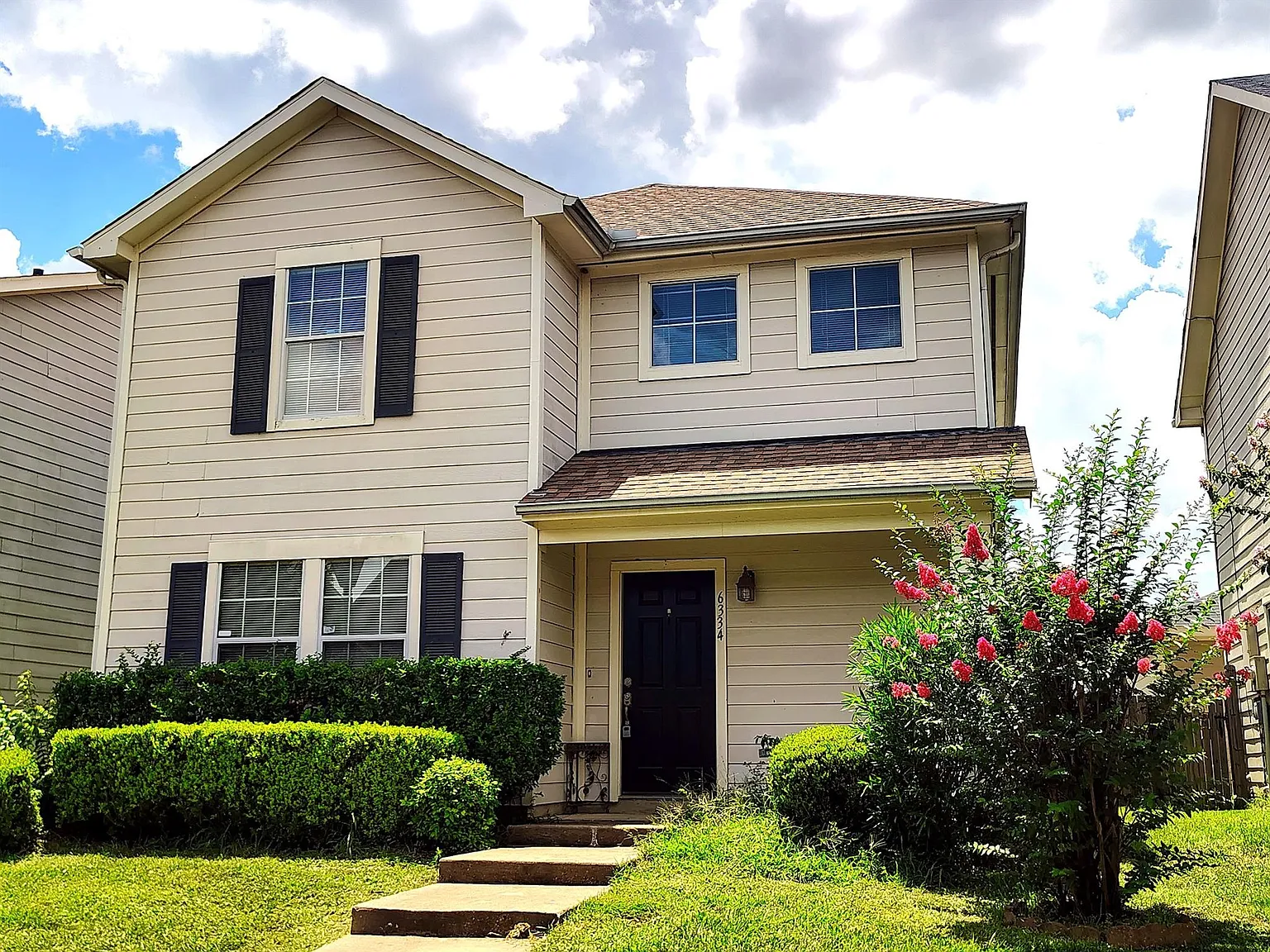 3 bed, 2.5 bath, 1620 sqft, $1,900 — Photo 2