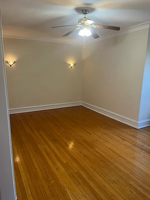 Rarely Available 2 Bed with Great Location Near El & Metra! Parking Available! — Photo 2