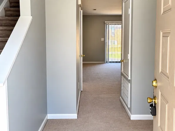 5727 Aftonshire Dr, Fayetteville, NC 28304
