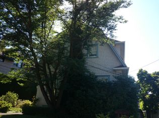 2311 Broadway E, Seattle, WA 98102
