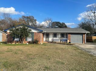 6166 Landover Cir, Morrow, GA 30260