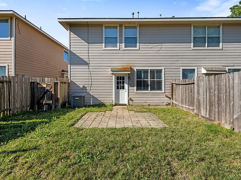 25211 Bentley Glen Ln — Photo 22