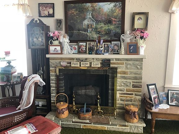 4th image of 400 Terry Ave