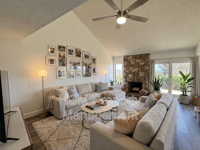 3009 Calle Juarez — Photo 13