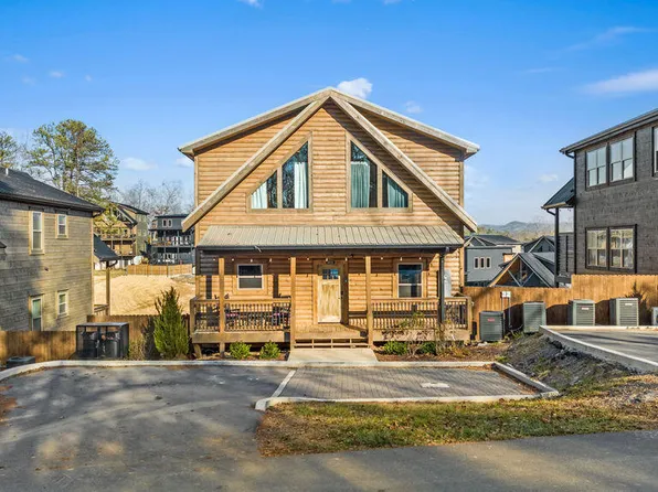 2832 Sequoia Rd, Pigeon Forge, TN 37863