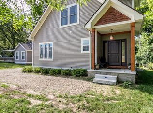 7403 Cooley Lake Rd, West Bloomfield, MI 48324