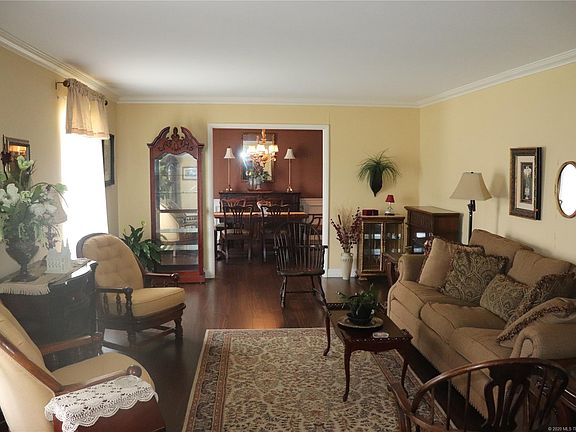4th image of 1808 Mockingbird Ln
