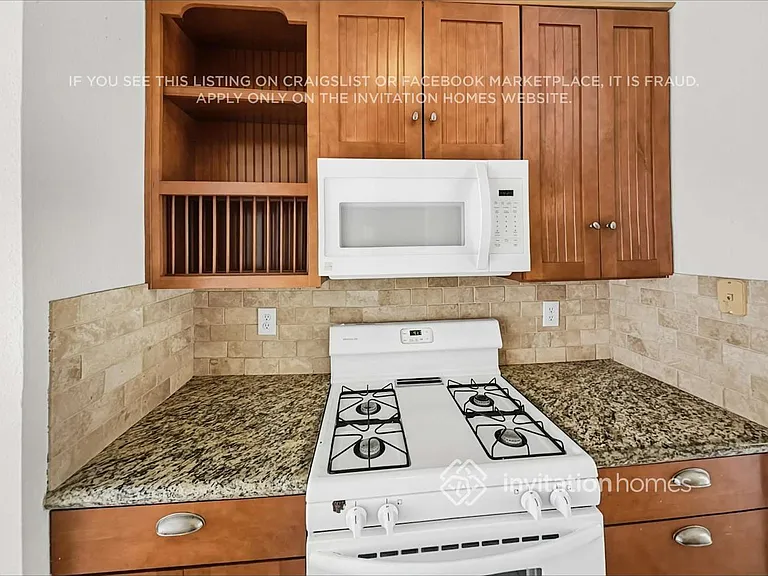 6419 Horsepen Bayou Dr — Photo 8