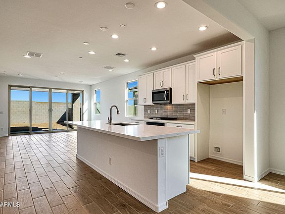 4th image of 13562 W Shifting Sands Drive