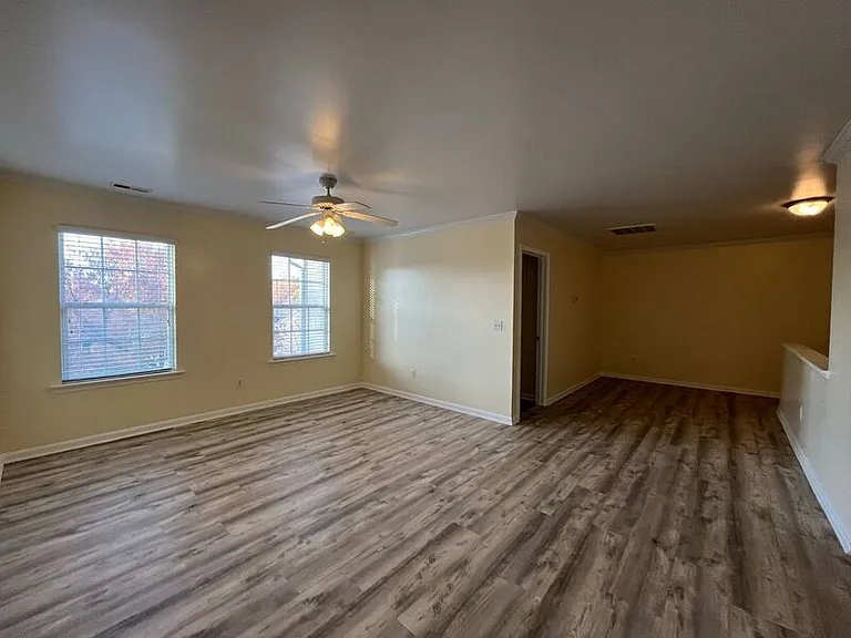 8700 Gooch Ct — Photo 18