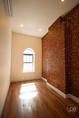 Rented by Next Door Realty NYC | media 26