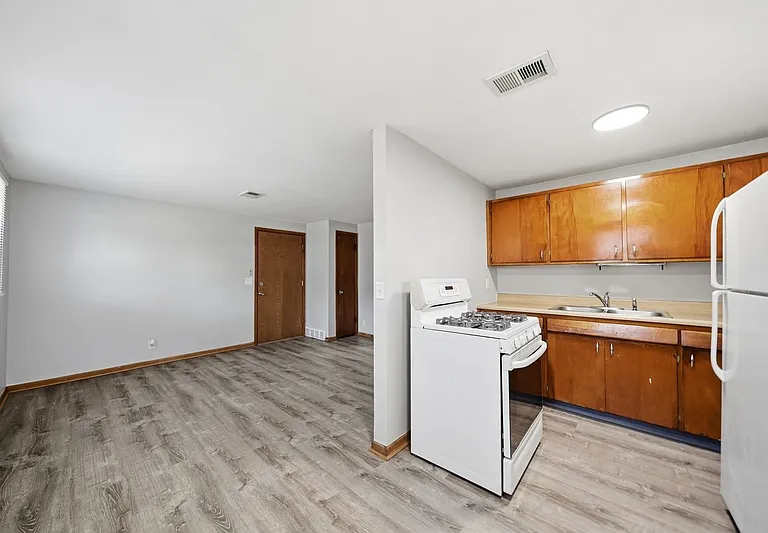 5430 Ervin St #3 — Photo 3