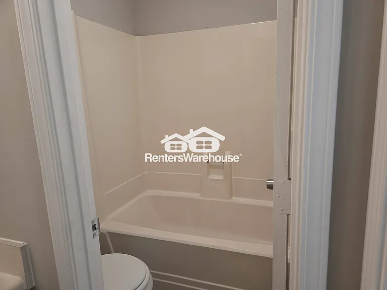 4891 Jenny Dr — Photo 8
