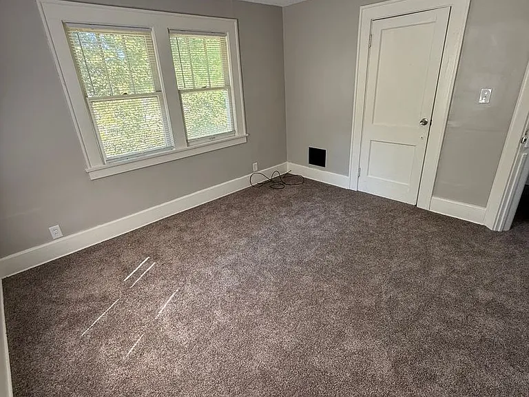 227 Crandall Ave — Photo 16