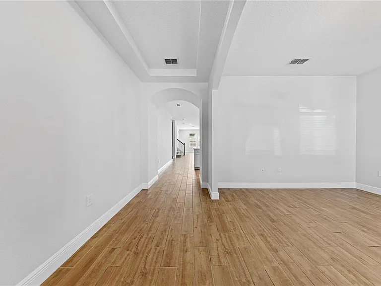 15537 Mango Isle St — Photo 23