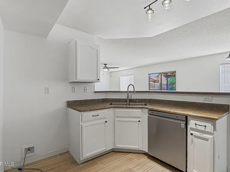 11961 Mesquite Miel Dr — Photo 18