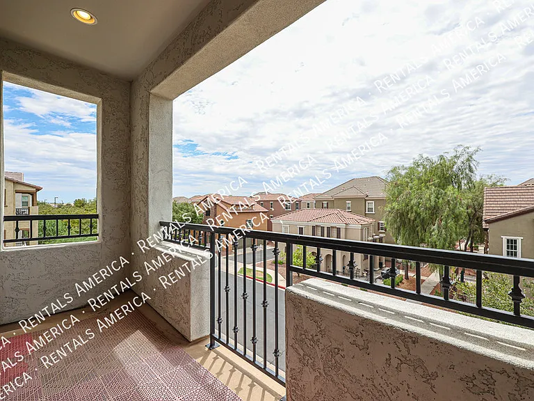 1701 E Dogwood Ln — Photo 31