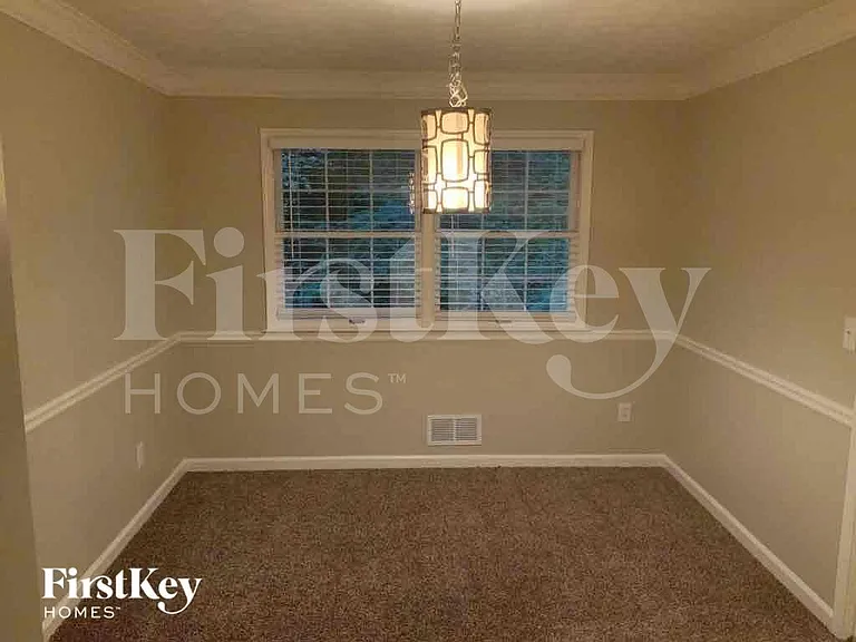 3267 Wintercreeper Dr — Photo 3