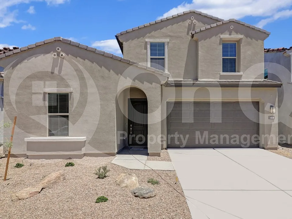 6513 E Rose Marie Ln