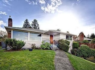 7127 S Sunnycrest Rd, Seattle, WA 98178