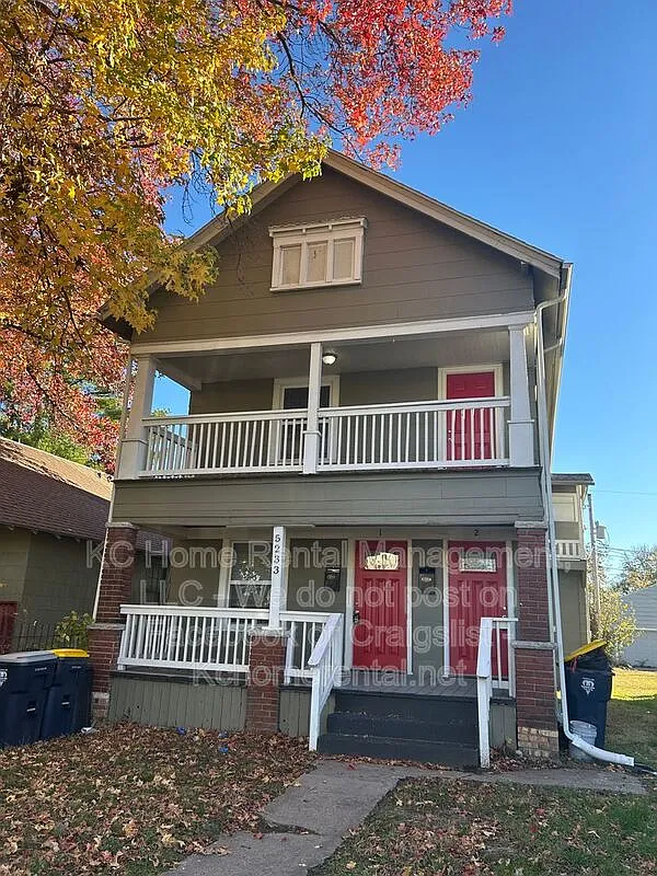 2 bed, 1.0 bath, $870 — Photo 1