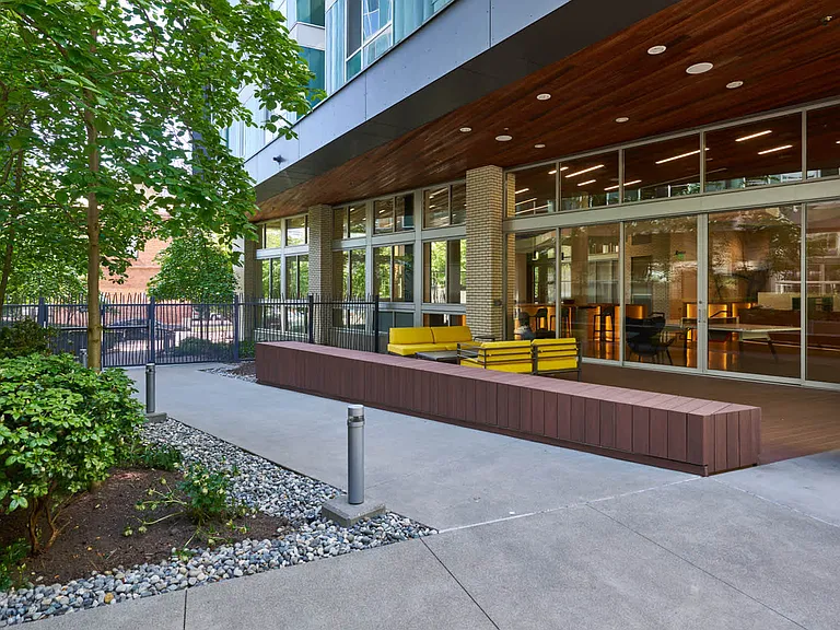 Courtyard Lounge