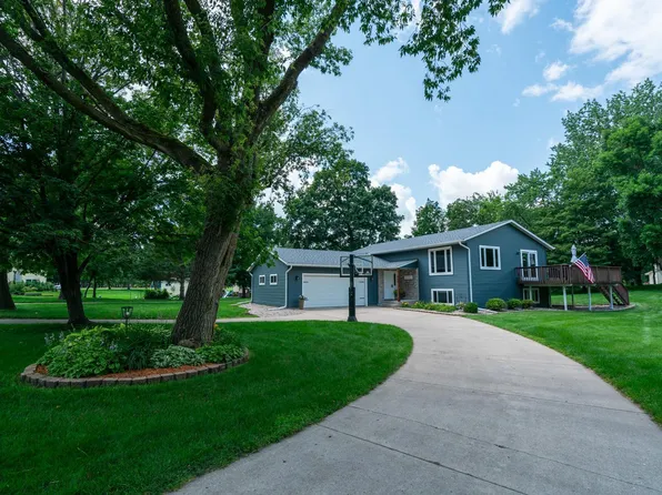804 Glacier Ave, Alexandria, MN 56308