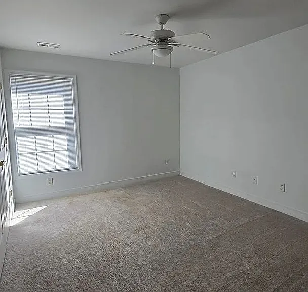 5591 Scotsview Dr — Photo 9