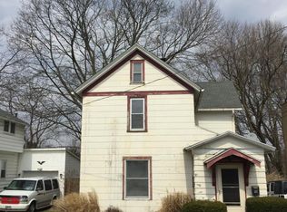 217 W Summit St, Barberton, OH 44203