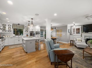 6810 Dartmoor Dr, Graymoor Devondale, KY 40222