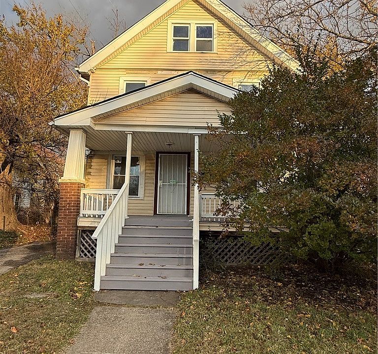 1st image of 841 E 130th St