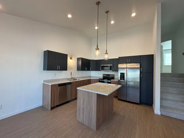 7309 30th St S, Fargo, ND