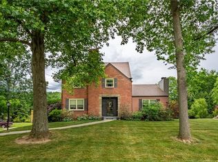 203 Henderson Rd, Pittsburgh, PA 15237