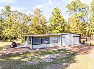 532 County Road 3558, Broaddus, TX 75929