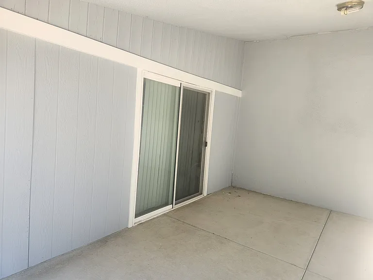 209 S Fonda St — Photo 4