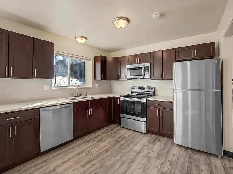 Broadridge Flats and Townhomes — Photo 5