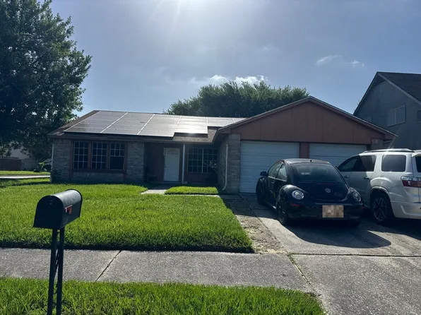 11326 Bethnal Green Dr, Houston, TX 77066
