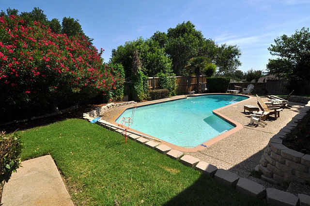 1st image of 607 Westway Dr