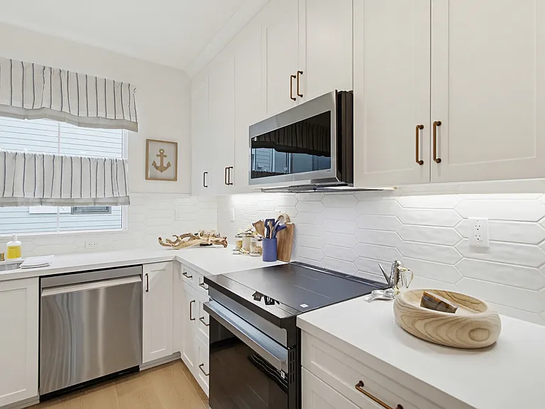 Delphinium Ln — Photo 20