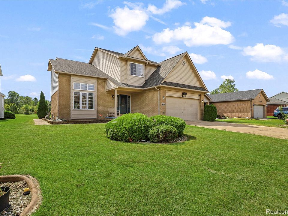 1st image of 33395 Sand Piper Dr