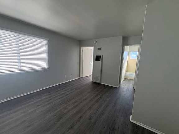 2nd image of 935 S Grand View St APT 5