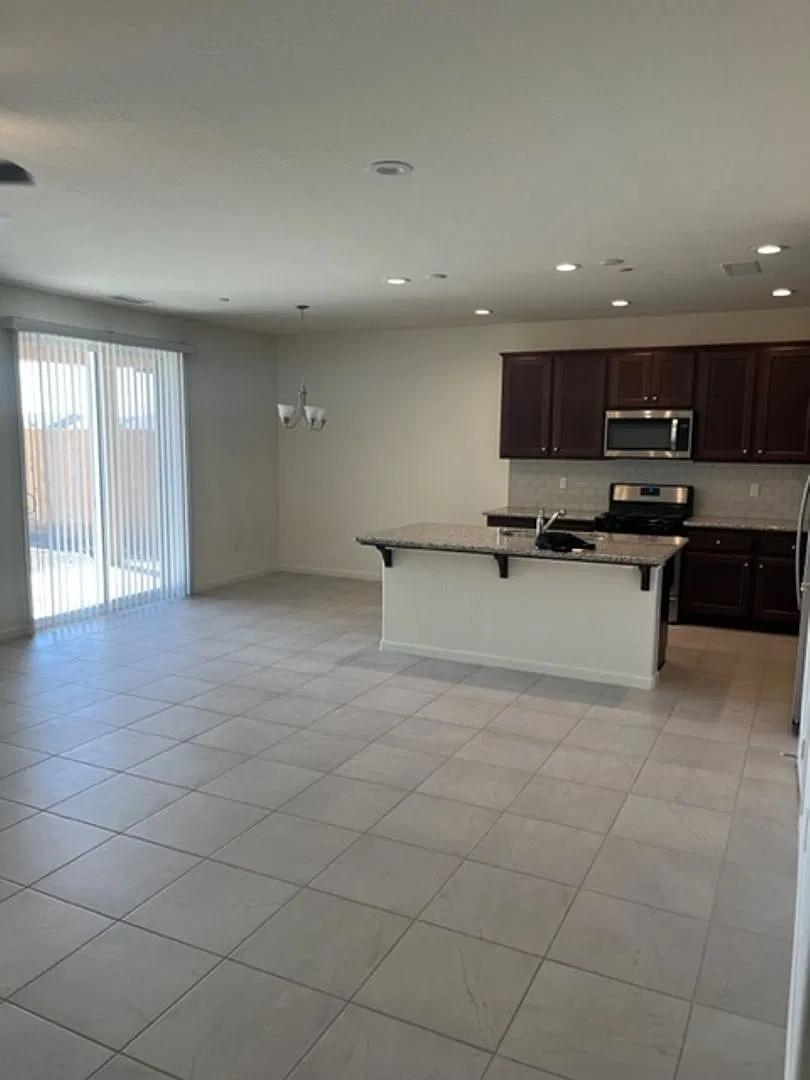 4 Bedroom 2 Bath home in Hanford Coming Soon — Photo 2