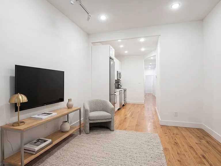 350 Lenox Ave #2N — Photo 3