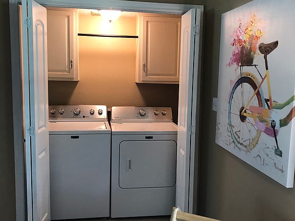 2nd image of 19 Amity Ln