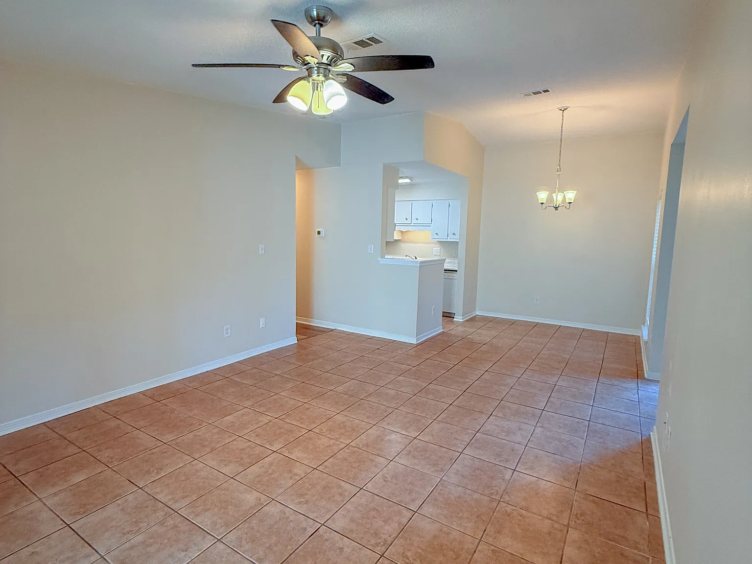 8390 Country Walk Drive - C — Photo 4
