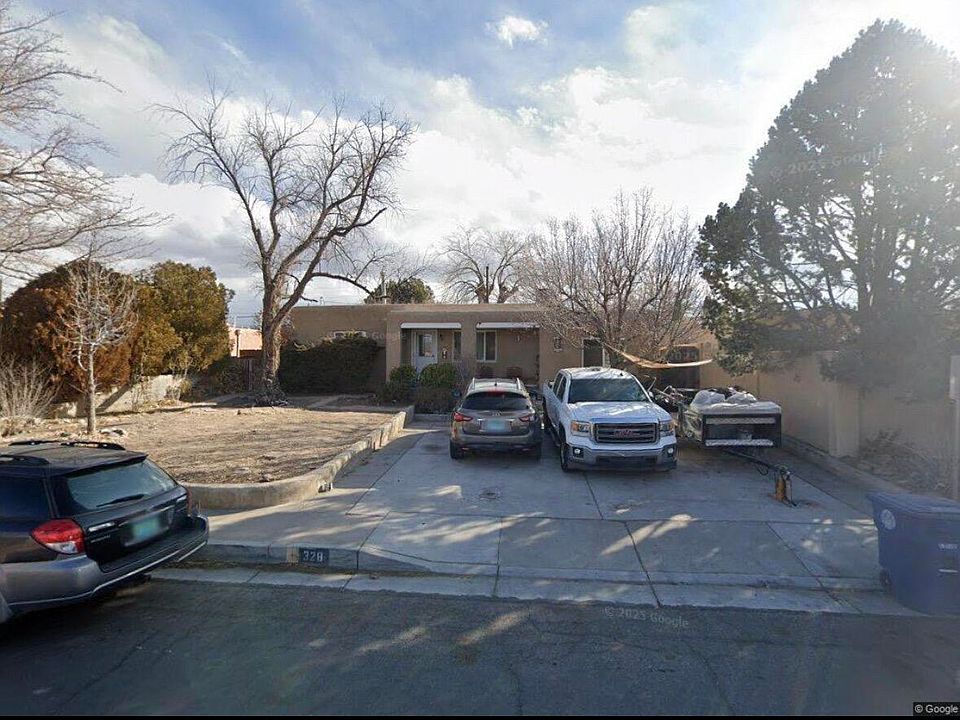 1st image of 328 Cardenas Dr NE
