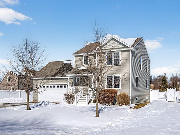 3rd image of 64 Southeast Road